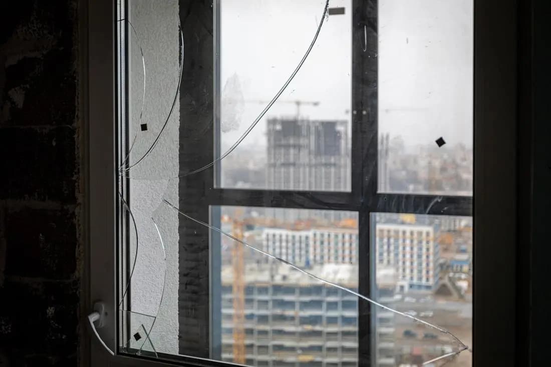 Поврежденные окна